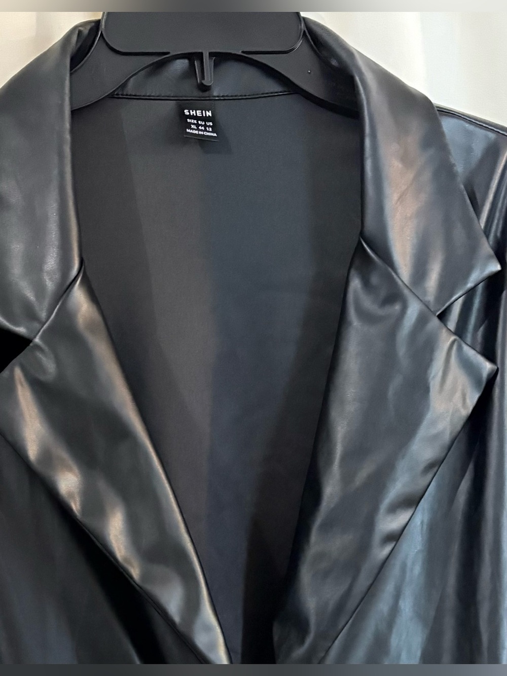 SHEIN Black Faux Leather Blazer